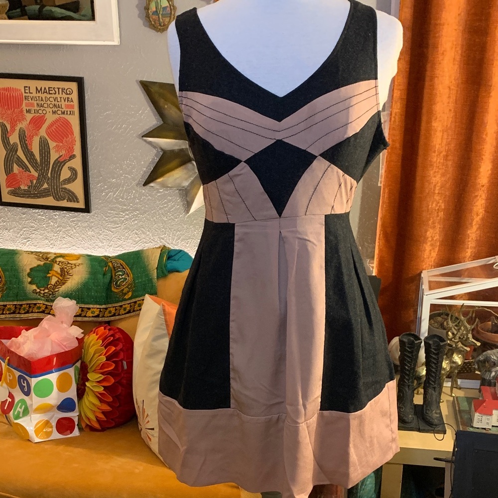 Kimchi Blue Urban Outfitters Wool & Polyester Black & Blush Mini Dress sz 2